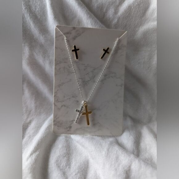 14kt Gold Flash Plated & Fine Silver Plated Cubic Zirconia set - Picture 1 of 2